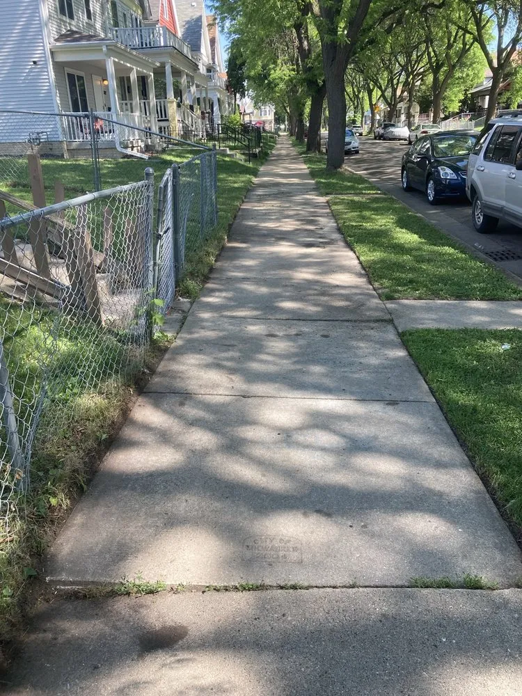 Local landscape design in Milwaukee, WI by I.C.E Lawncare and snow removal