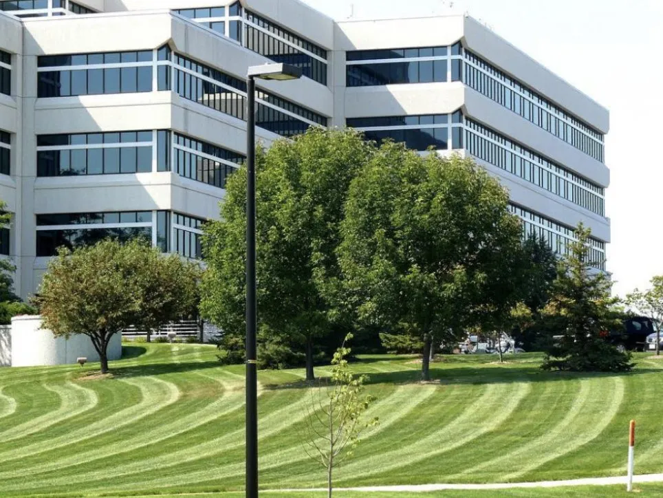 Top-rated yard maintenance experts serving Barnstable, MA - Ichthus Landscape