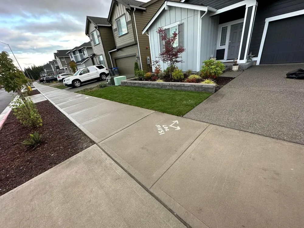 Expert yard maintenance experts serving Bremerton, WA - ICM General Contractor Landscaping