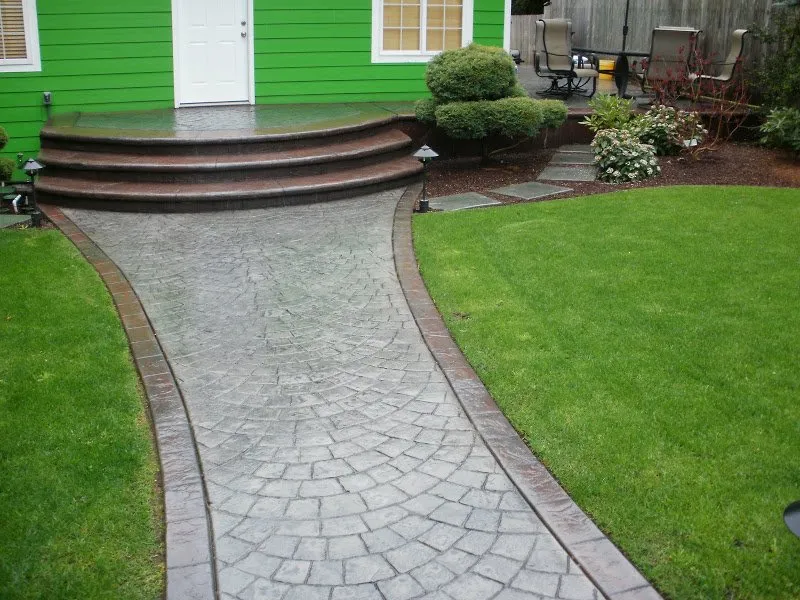 Custom outdoor landscaping in Argyle, WI - Iconic Foundations