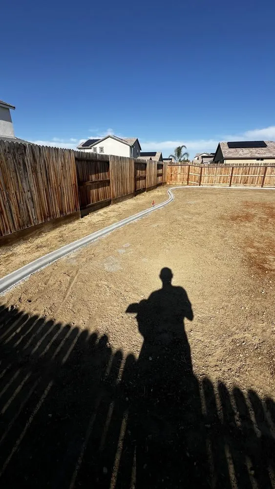 Reliable yard maintenance in Bakersfield, CA by Icos Gardening & Landscape