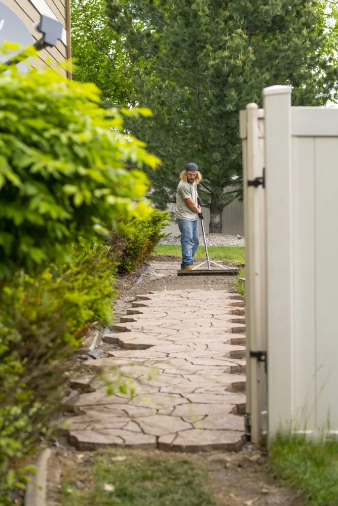 Affordable landscaping services experts serving Cocolalla, ID - Ida-Home Hardscapes