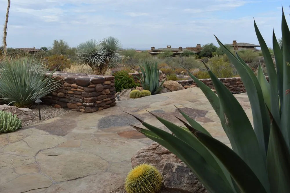 Custom lawn mowing service for homes across Phoenix, AZ - Iddings & Sons Landscaping