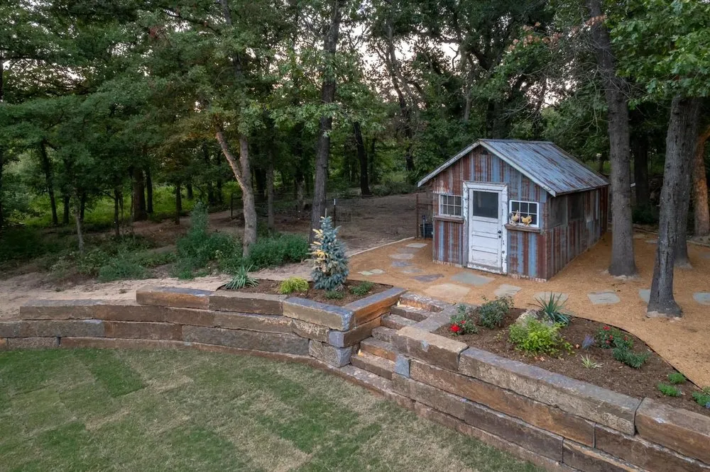 Top-rated yard maintenance for beautiful yards across Oklahoma City, OK - Ideal Elements