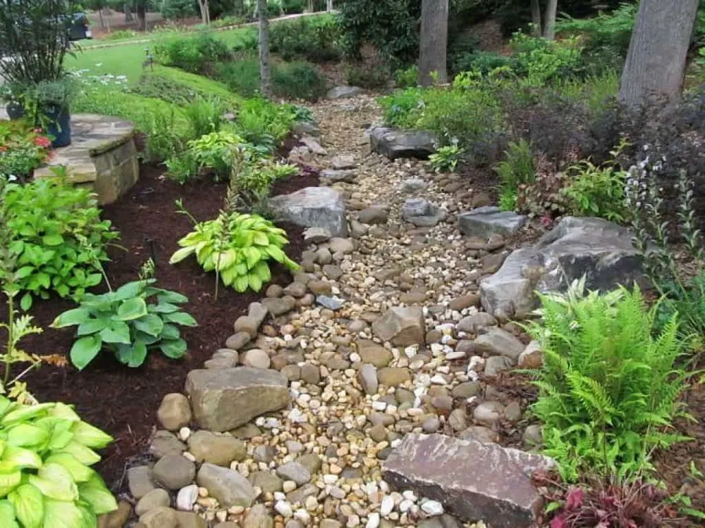Custom landscaping services experts serving Belleville, IL - Ideal Landscape