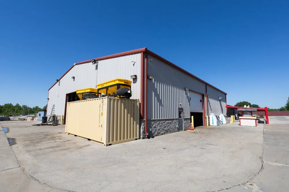 Affordable landscape design experts serving St. Louis, MO - Ideal Landscape Group