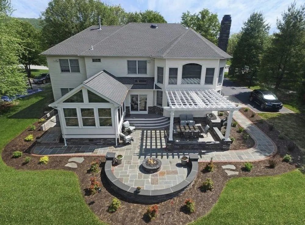 Custom lawn mowing service in New Egypt, NJ - Ideascapes