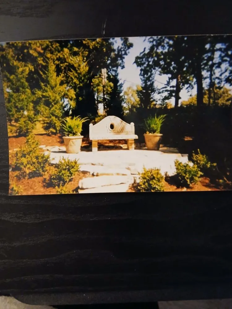 Custom garden landscaping experts serving Lawrence, KS - Idesign Landscapes And Consulting