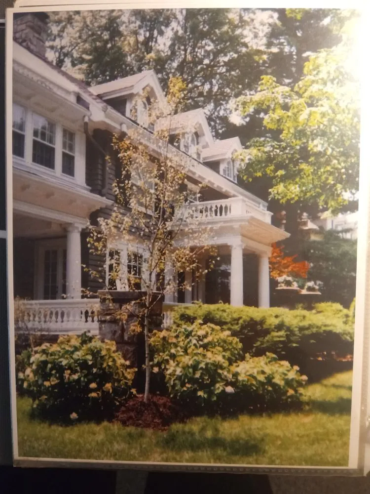 Reliable outdoor landscaping for homes across Overland Park, KS - Idesign Landscapes And Consulting