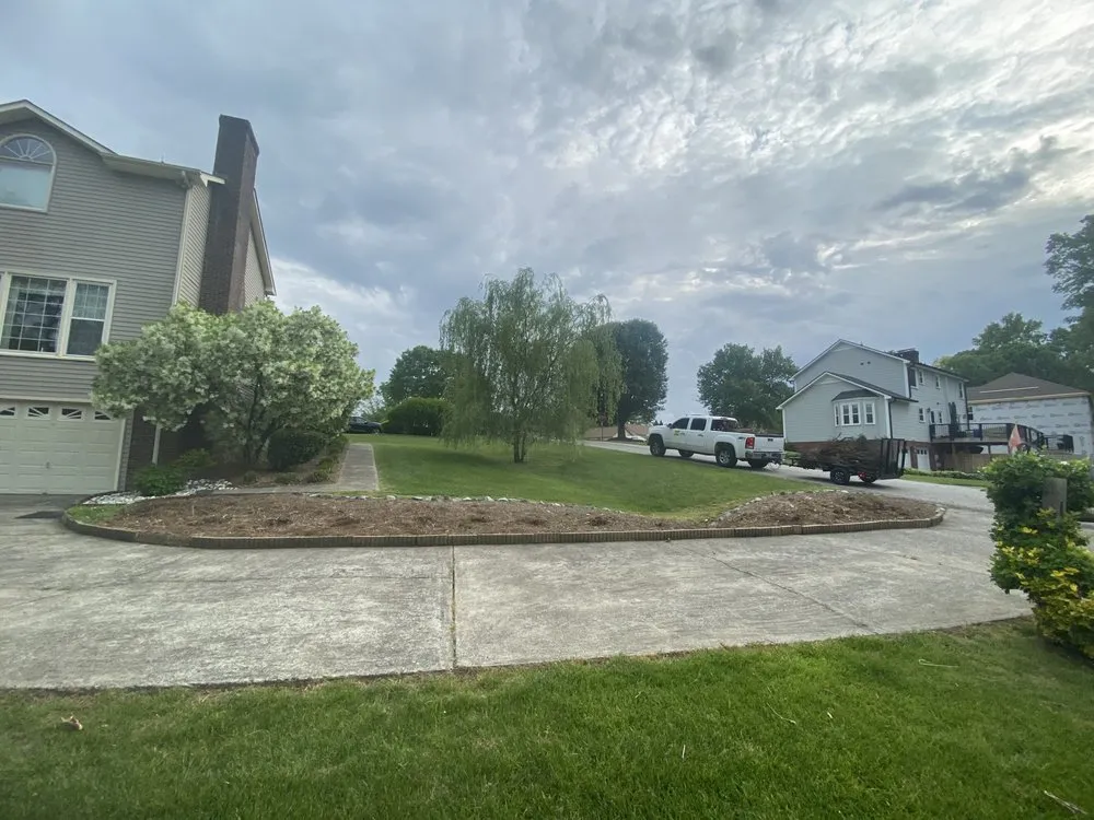 Affordable yard cleanup service experts serving Belews Creek, NC - Idols Lawn & Landscape