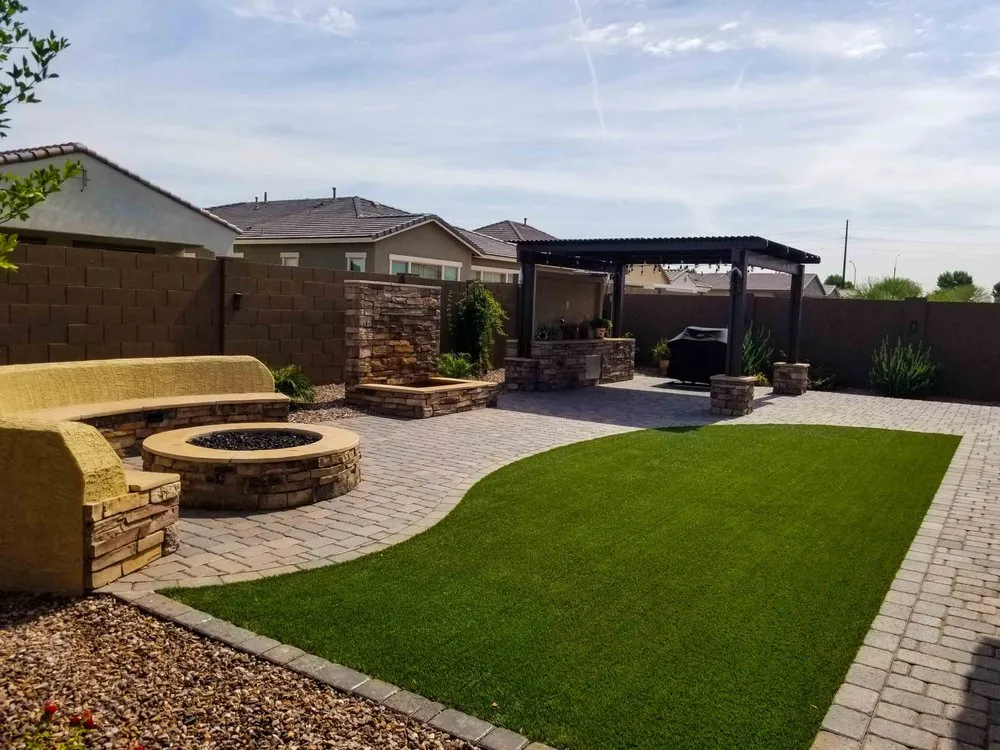 Professional garden landscaping experts serving Queen Creek, AZ - IDS Landscaping & Construction