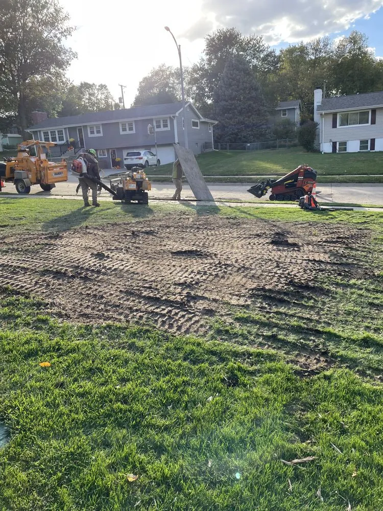 Top-rated yard maintenance for beautiful yards across Omaha, NE - I&E Stump Grinding
