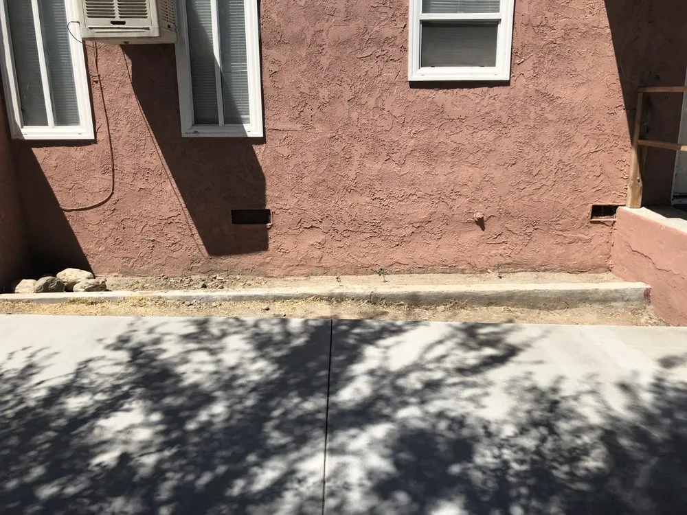 Reliable lawn mowing service experts serving Beaumont, CA - ieLawnPros