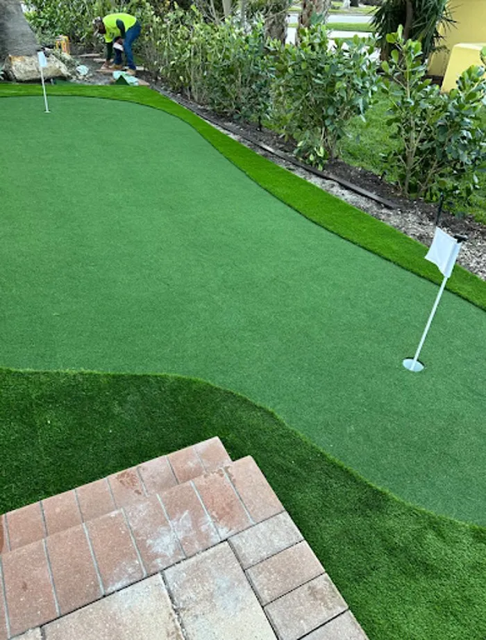 Custom yard cleanup service experts serving Miami, FL - IFM Turf