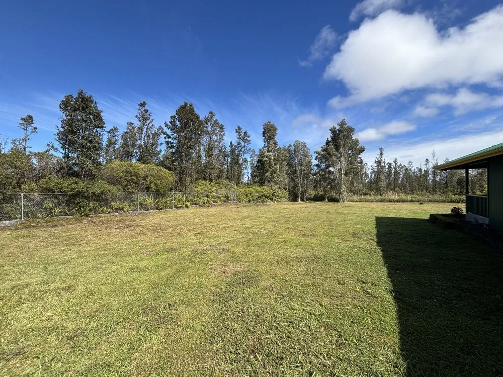 Custom residential landscaping for beautiful yards across Keaau, HI - Igb Yard Service
