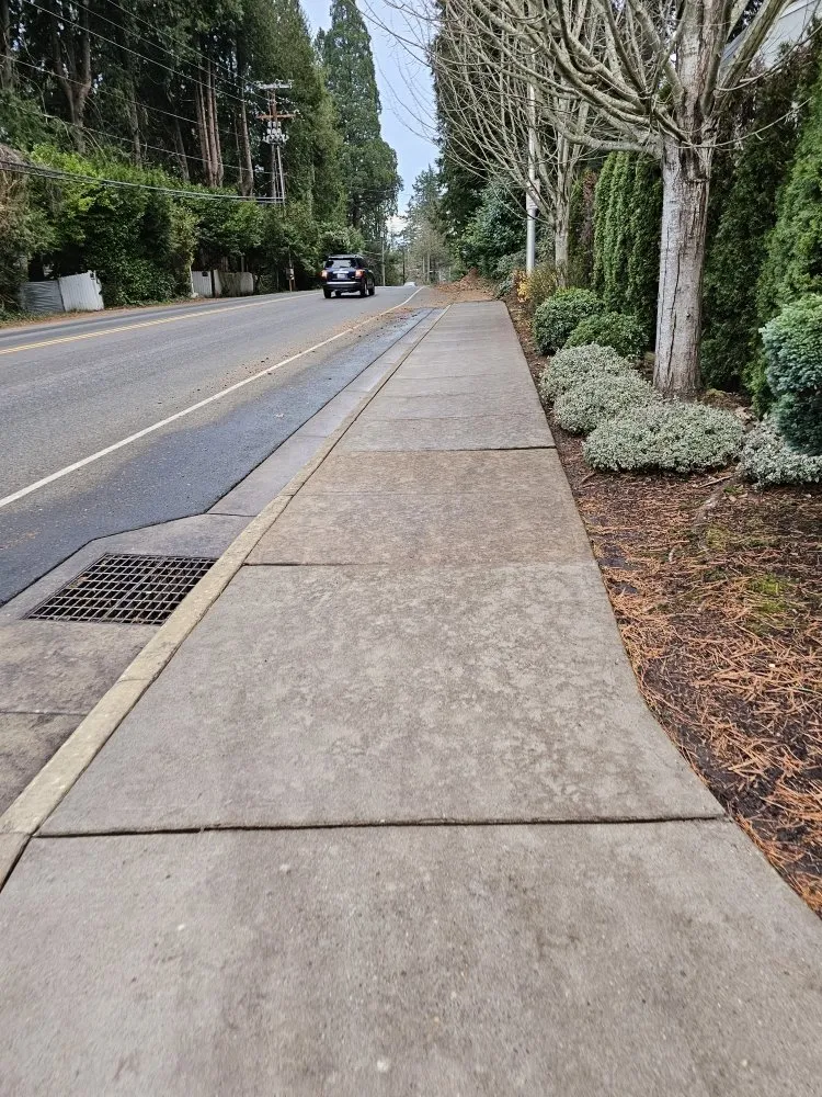 Local yard maintenance for year-round maintenance across Portland, OR - IGP Pressure Wash & Lawn Care