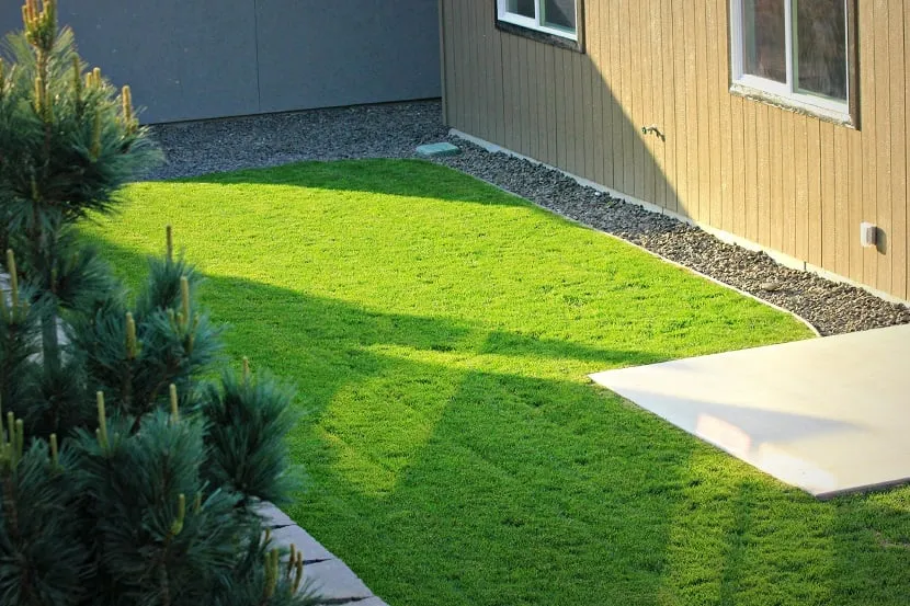 Local landscape design with custom design in Kennewick, WA by IGT Landscaping & Excavation