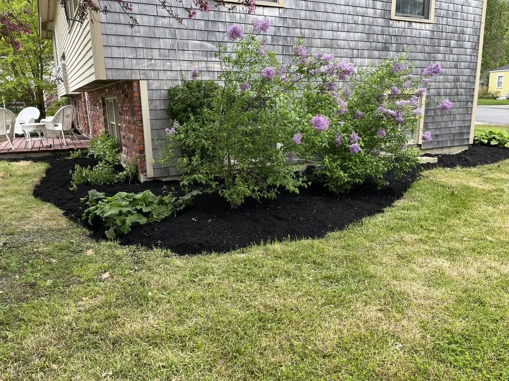 Custom lawn mowing service in Berwick, ME by II Brothers Landcare