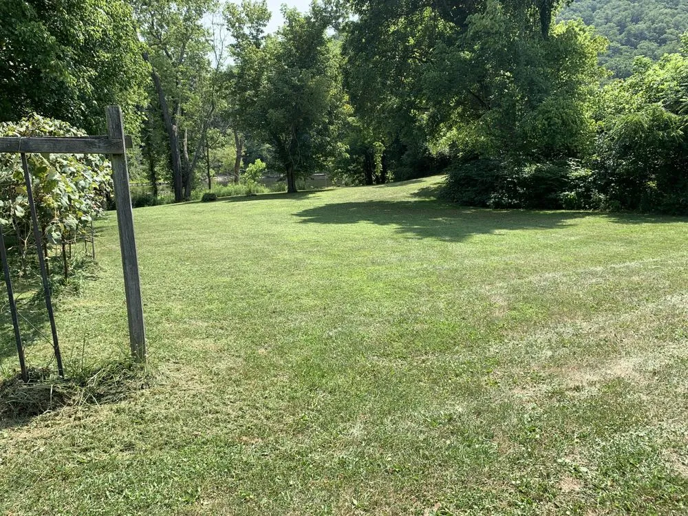 Affordable landscaping services in Sophia, WV by III Eagles Landscaping