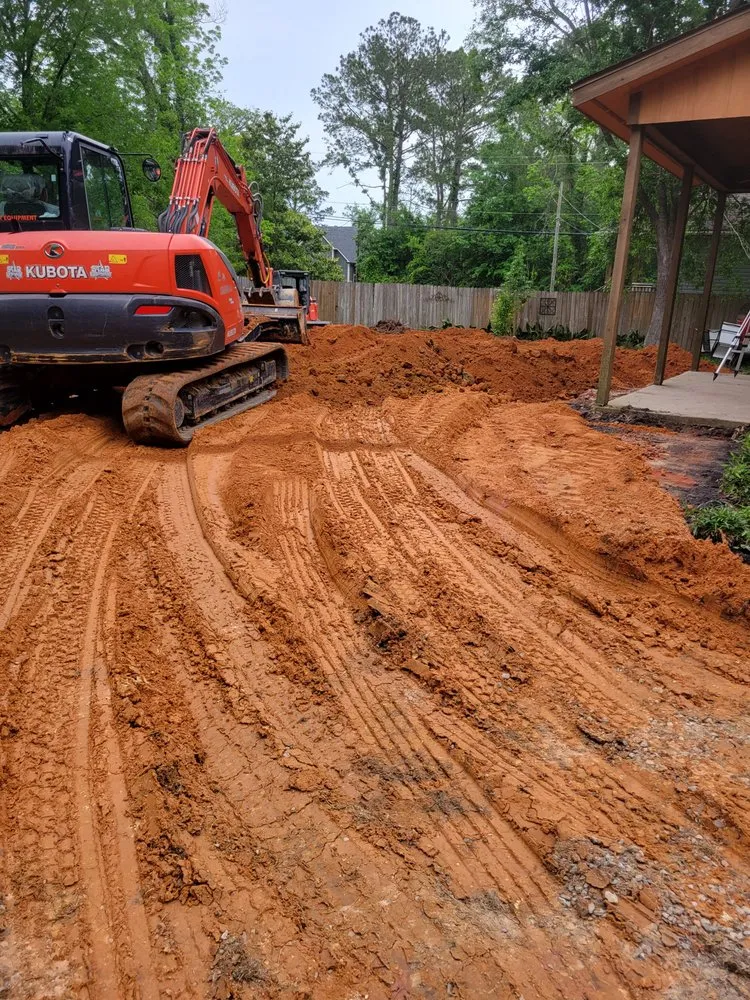 Reliable yard cleanup service in Lacombe, LA - IL Trucking