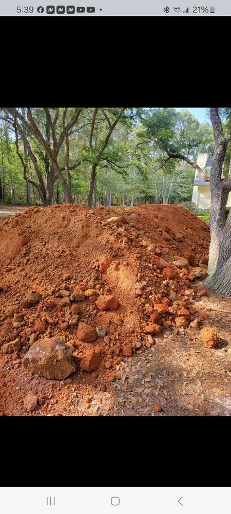 Affordable lawn care service in Lacombe, LA by IL Trucking