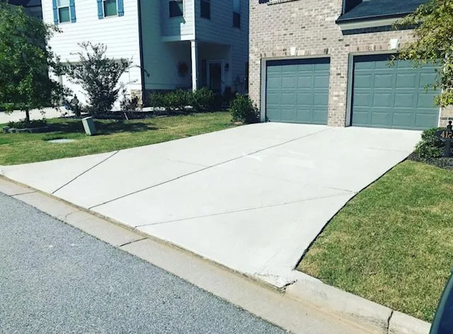 Top-rated lawn care service experts serving Lithonia, GA - iLandscape