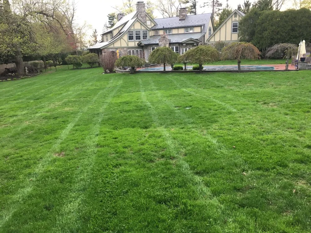 Professional lawn mowing service in Ossining, NY by iLandscape NY