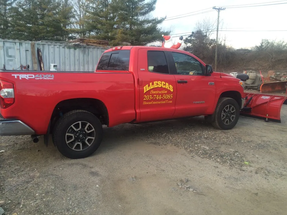 Trusted garden landscaping for year-round maintenance across Brookfield, CT - Illescas construction