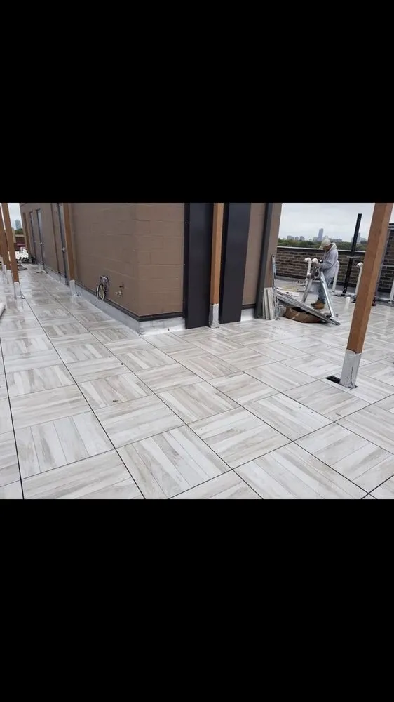 Trusted landscaping services for residential properties across Chicago, IL - Illinois Brick Company