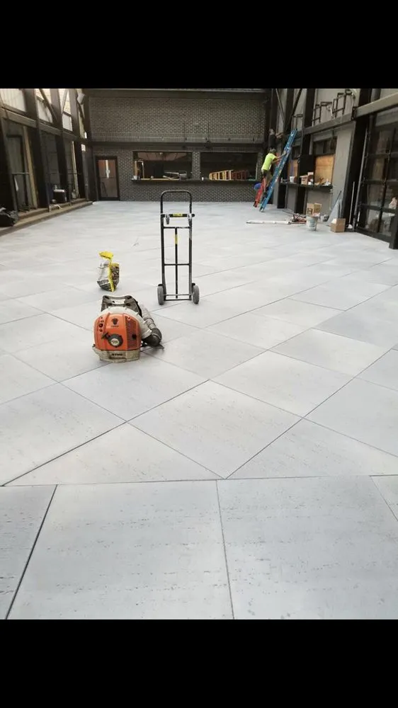 Affordable outdoor landscaping for residential properties in Chicago, IL by Illinois Brick Company