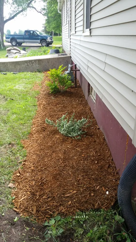 Top-rated garden landscaping for outdoor upgrades across Secor, IL - Illinois Central Lawn Care