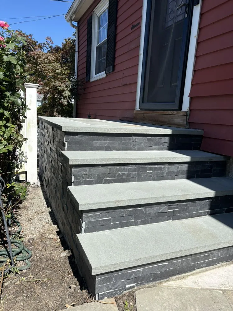 Custom garden landscaping for beautiful yards in Peekskill, NY by IM Landscaping & Masonry