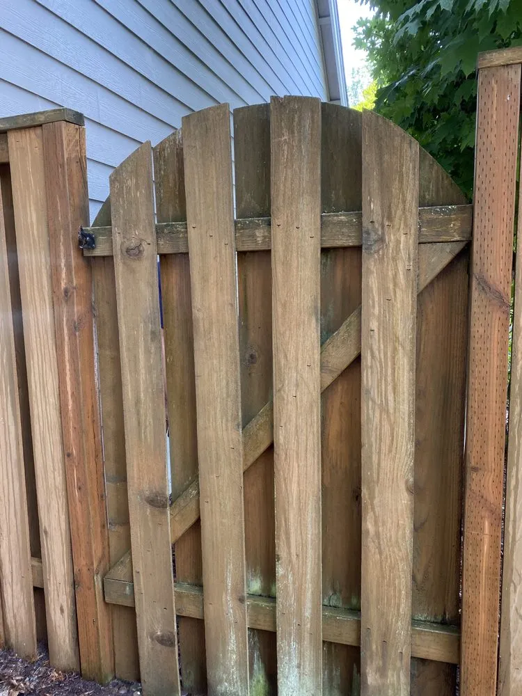 Trusted lawn mowing service for homes across Beaverton, OR - I&M Landscsping