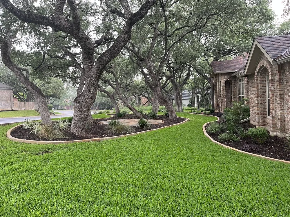Custom outdoor landscaping in San Antonio, TX by Image Landscape Design-Build Professionals