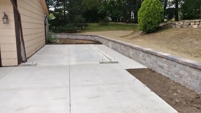 Custom yard cleanup service in Rockford, IL by Image Pro's