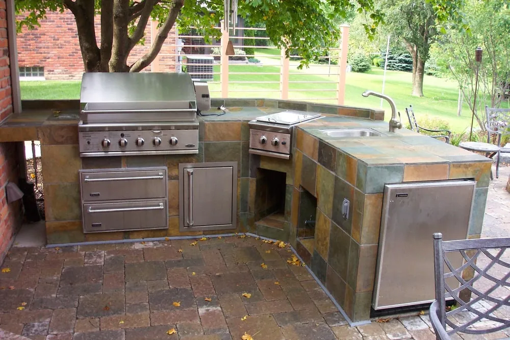 Professional yard cleanup service experts serving Milford, MI - Images Landscaping & Construction