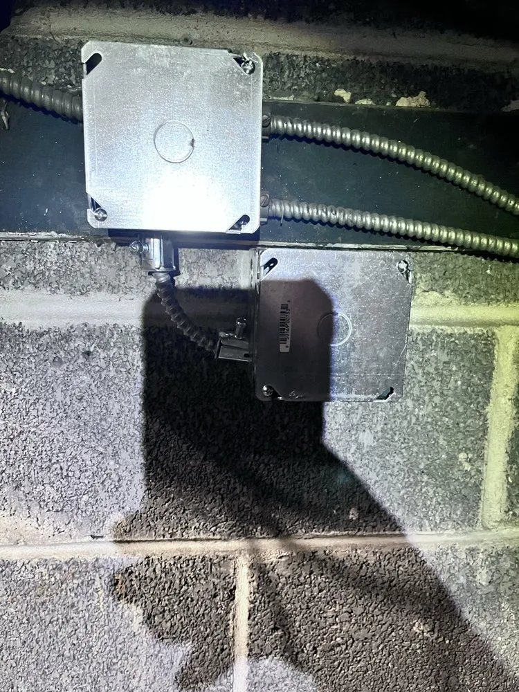 Custom residential landscaping for beautiful yards in Philadelphia, PA by Imfly Volaro