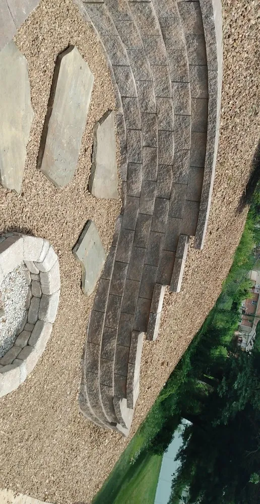 Custom garden landscaping in St Peters, MO - Immaculate Landscapes