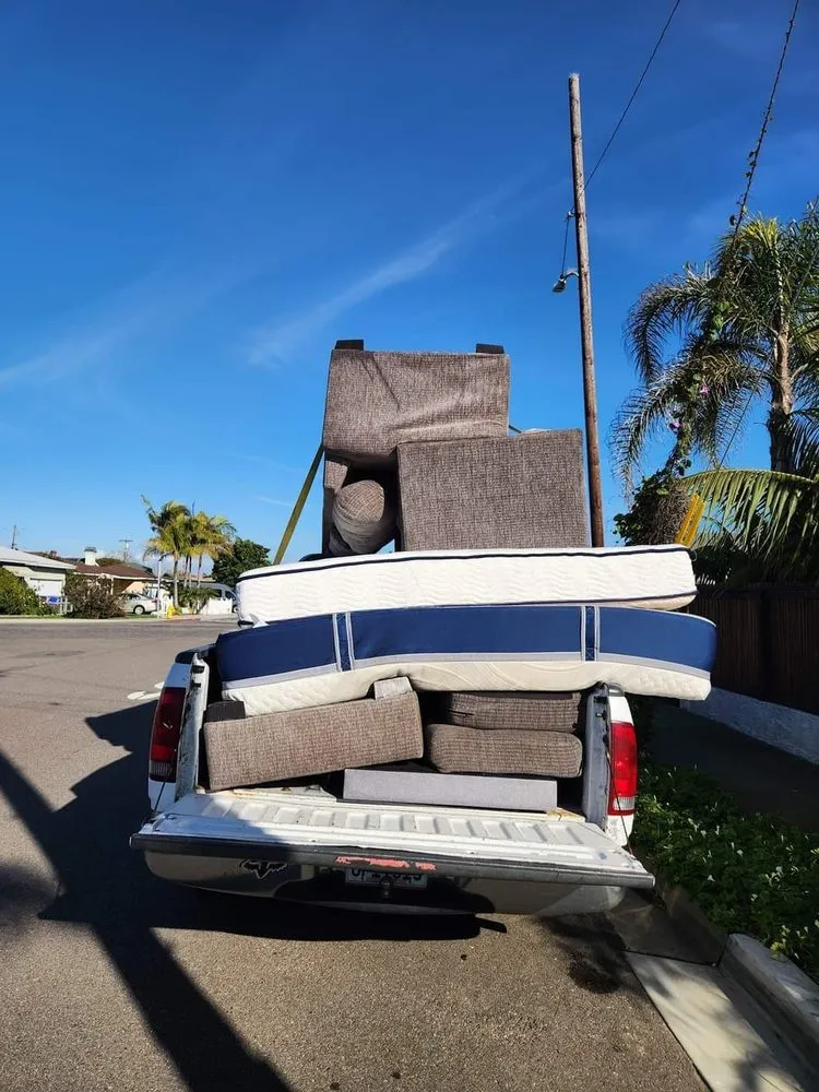 Custom lawn care service experts serving Imperial Beach, CA - Imperial Beach Gardener & Junk Removal Services