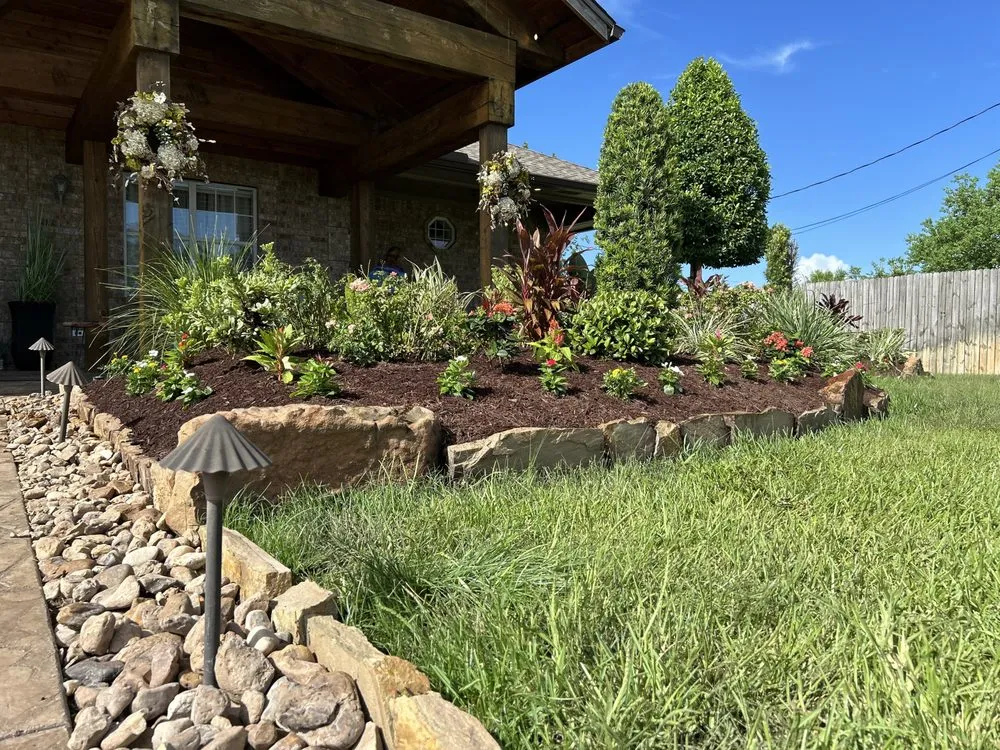 Reliable yard maintenance in Pasadena, TX by Imperial Landscaping & Nursey