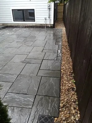 Imperial Landscaping Logo