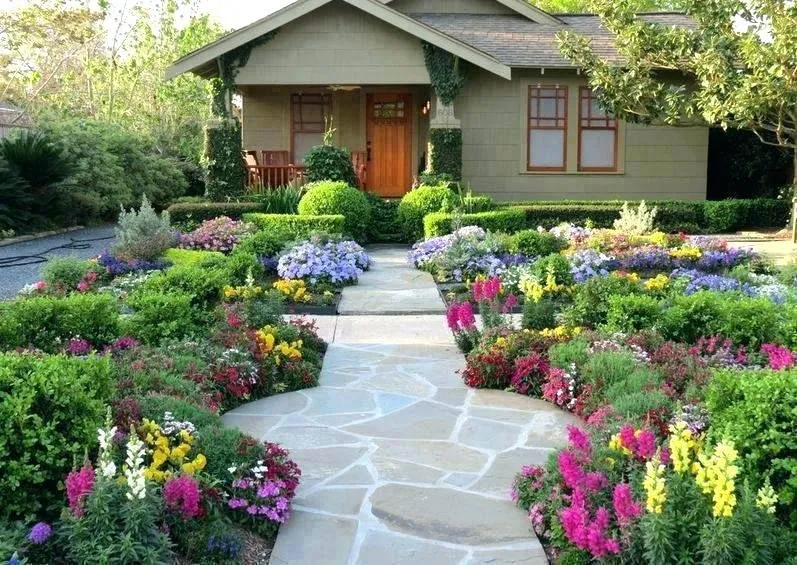 Custom lawn mowing service in La Marque, TX - Imperial Landscaping