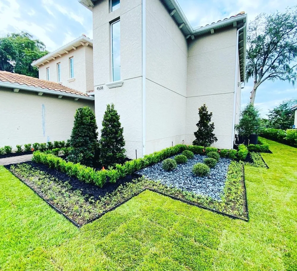 Affordable yard cleanup service for residential properties across Ocoee, FL - Imperial Landscaping