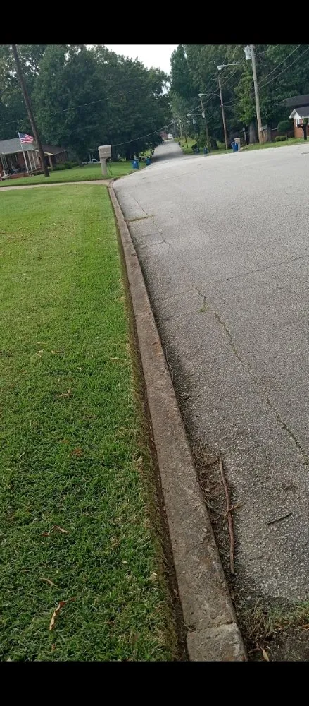 Local lawn care service in Trenton, TN - In & Out Lawncare