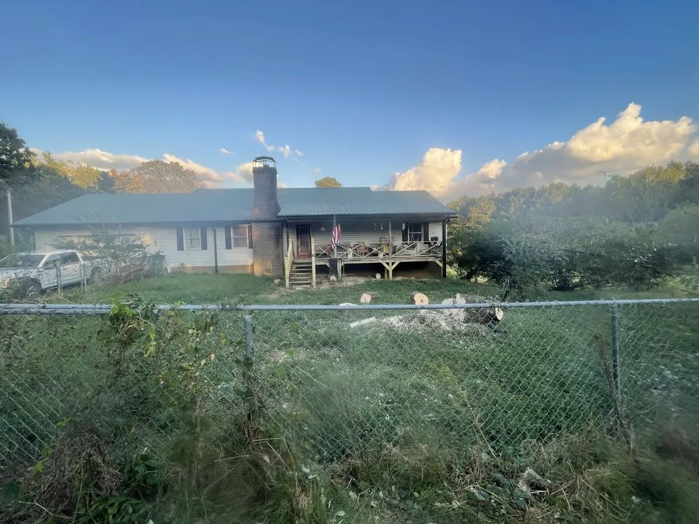 Reliable lawn mowing service experts serving Chatsworth, GA - In & Outdoor Solution Pros