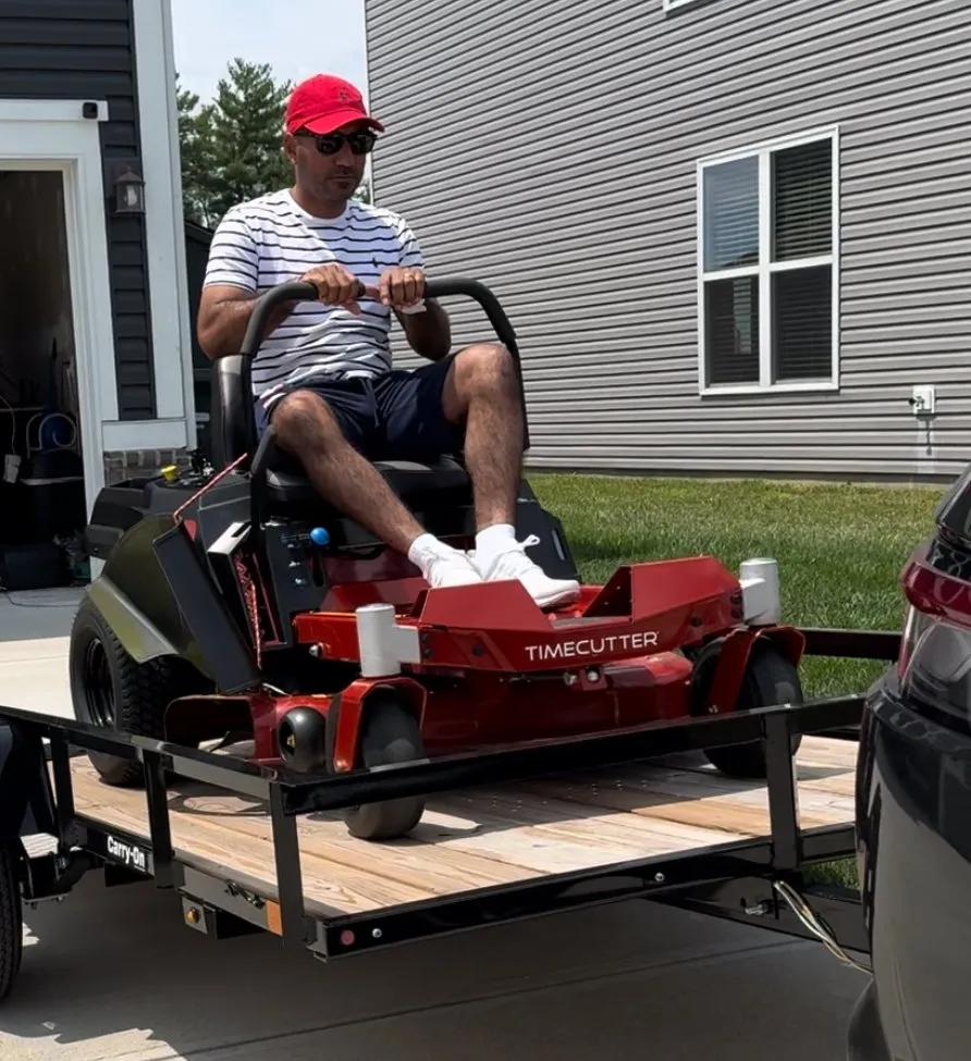 Expert yard maintenance in Camby, IN by In A Flash Mowing