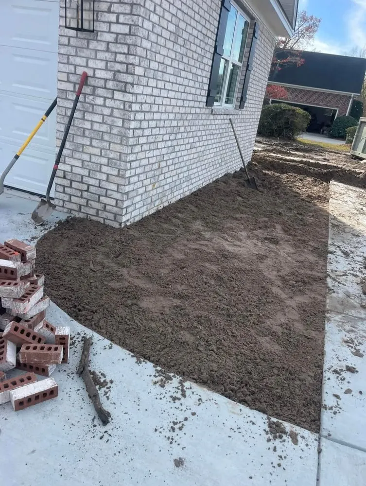 Reliable yard maintenance for outdoor upgrades in Florence, SC by In A Jiffy