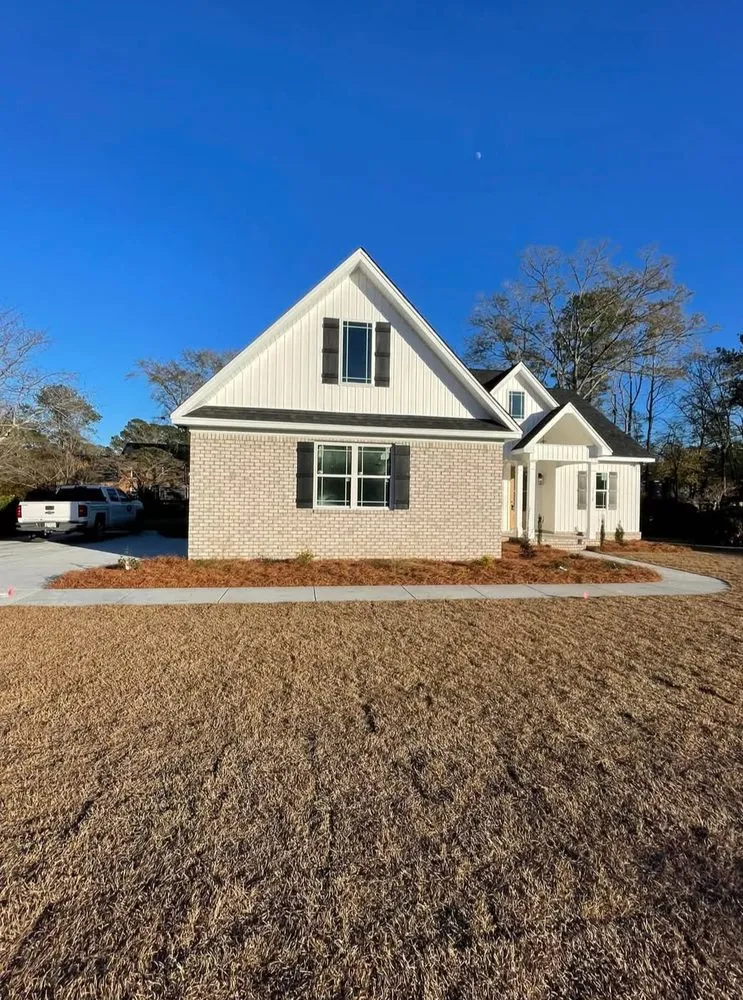 Top-rated residential landscaping with custom design across Florence, SC - In A Jiffy