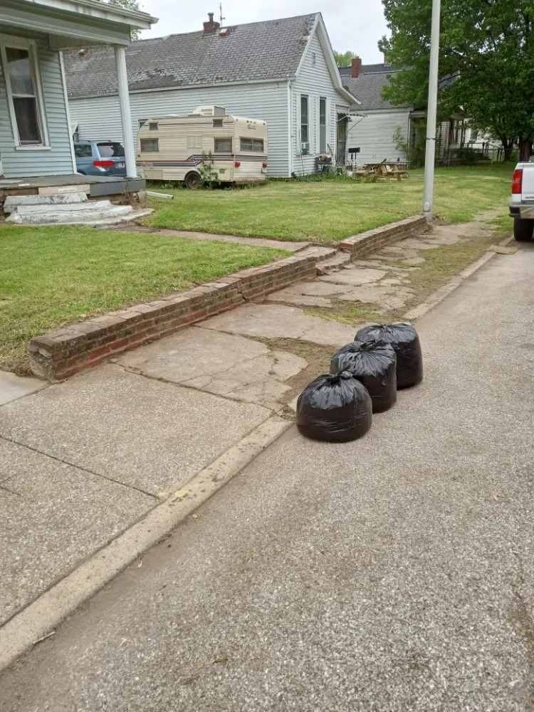 Reliable lawn mowing service in Evansville, IN - In D Cutz