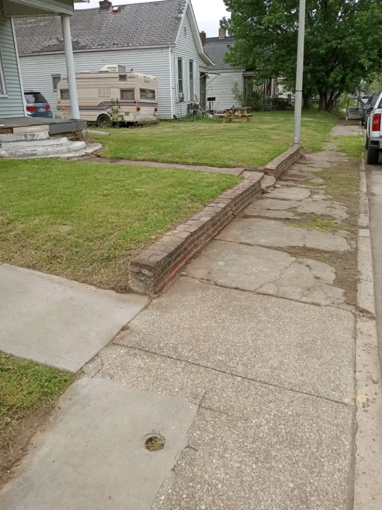 Top-rated garden landscaping in Evansville, IN by In D Cutz